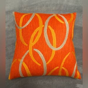 Judy Ross Textiles~New York~Bold~Embroidered Chain Stitch Pillow~Size 18” X 18”